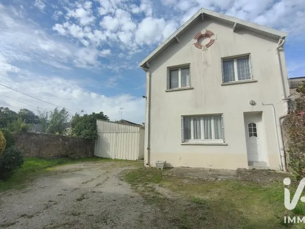 Maison 13 pièces 148 m²