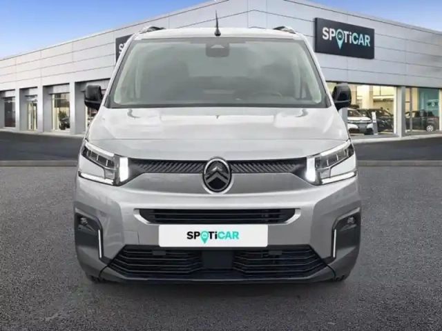 Citroën Berlingo taille m - 1.5 bluehdi 130ch s&amp;s max eat8 5 places — photo 2
