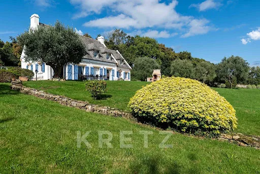Maison 10 pièces 254 m²