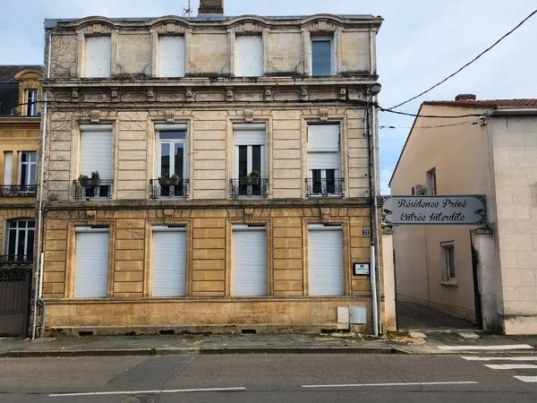 Immeuble de rapport 13 pièces