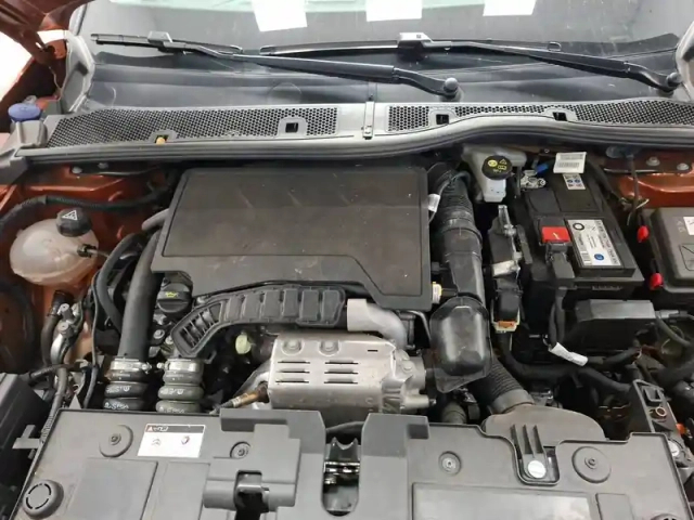 Citroën C4 puretech 130 s&amp;s eat8 — photo 35