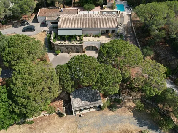 Maison d'architecte d'exception 320 m² au coeur d'un environnement privilégié