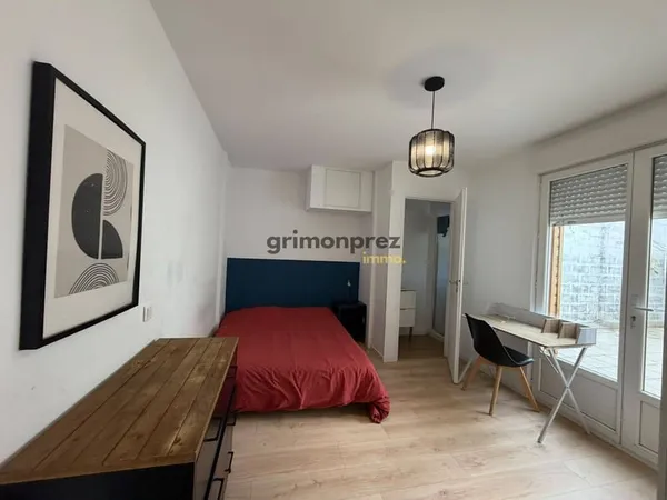 Appartement 5 pièces 18 m²