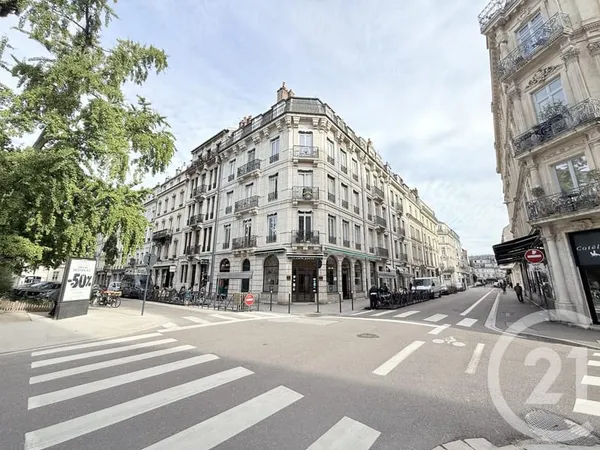 Appartement 4 pièces 79 m²