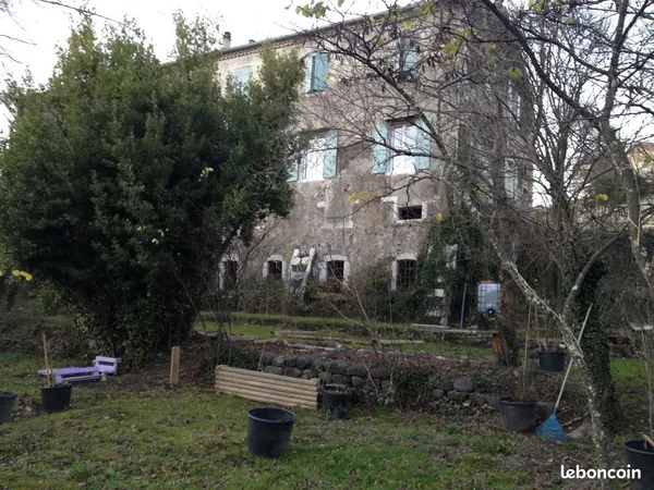 Appart T2, 38 m2, Chomérac, rénové, calme 400 CC