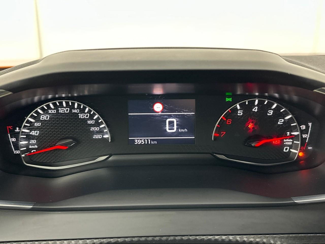 Peugeot 2008 puretech 100 s&s bvm6 allure — photo 21