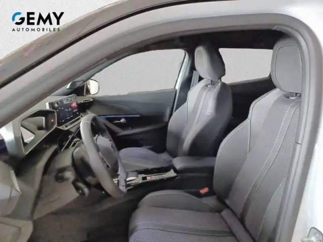Peugeot 2008 hybrid 145 e-dcs6 — photo 26