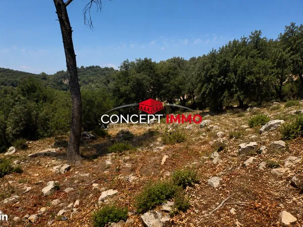 Terrain 2302 m² Solliès-Toucas