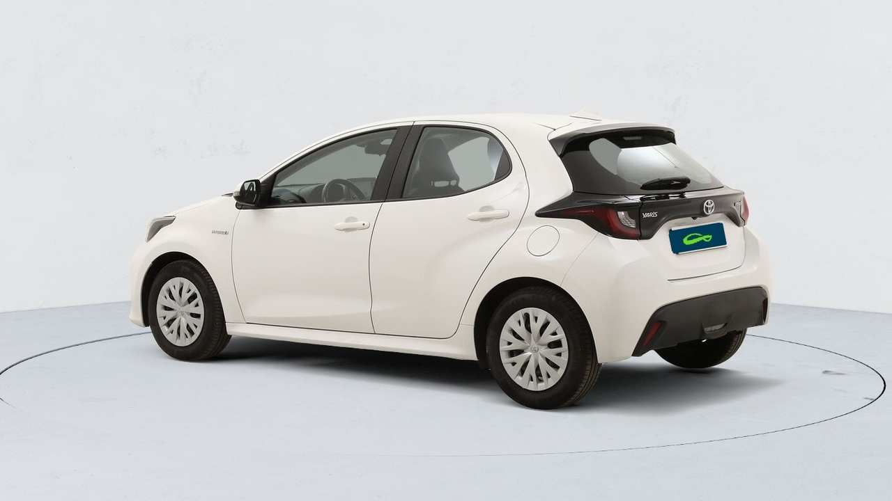 Toyota Yaris 4 — photo 3