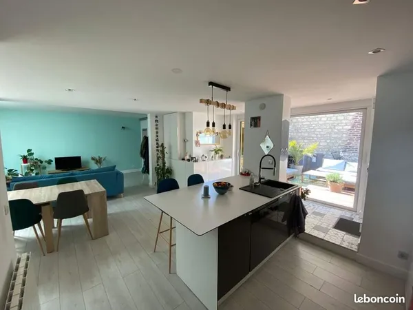 Appartement T2 meublé - 68m2 - Secteur Port