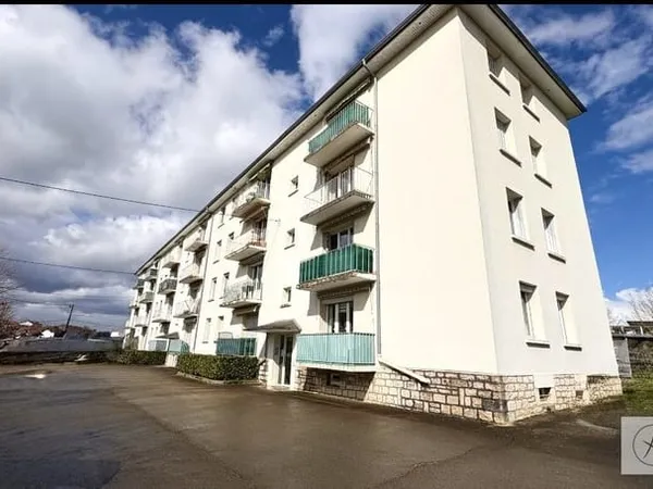 Appartement T4 meublé - 62 m² - Rue Octave David