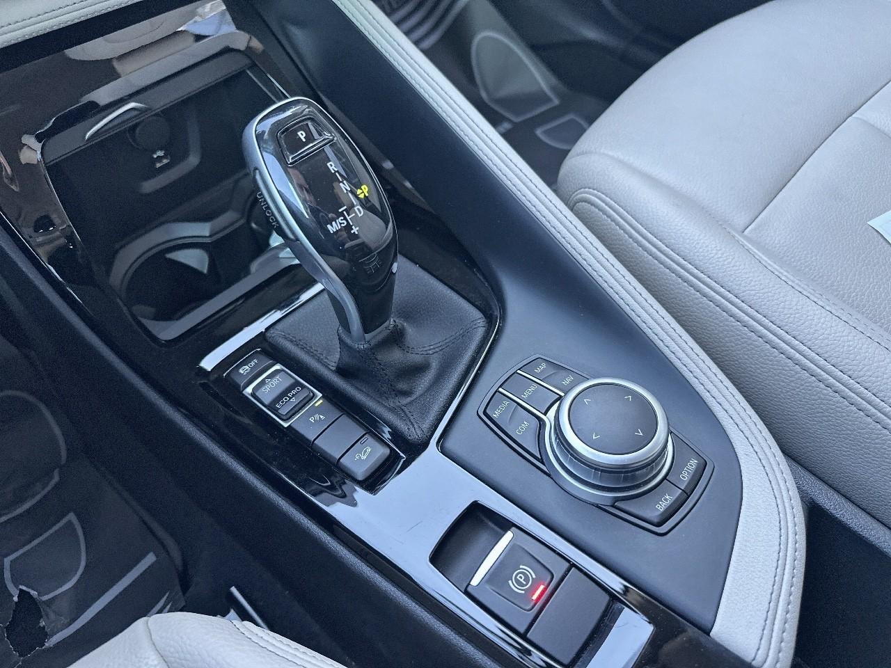Bmw X1 sdrive18da 150ch business design — photo 23