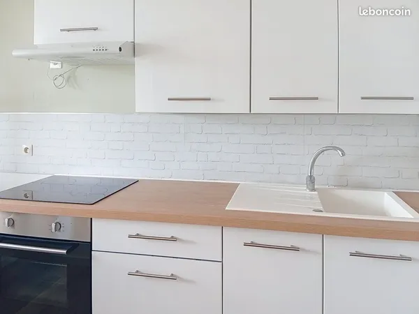 À louer - Bel F2 de 46 m² avec grand balcon exposé plein Sud - Rouen Saint-Clément