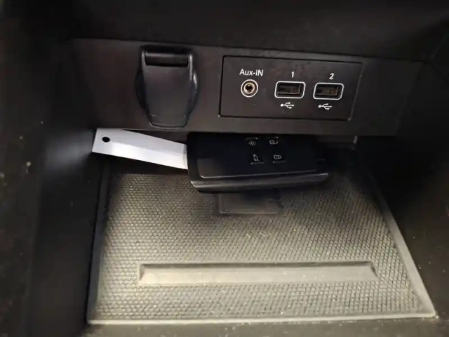 Renault Clio tce 90 — photo 34