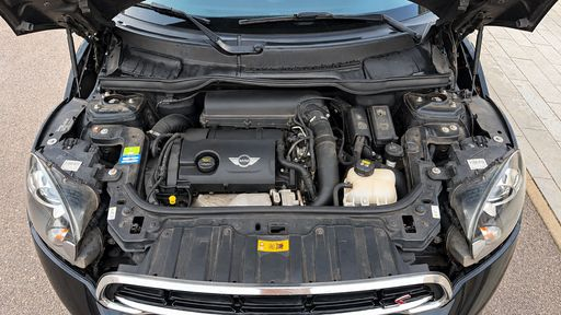 Mini Countryman 1.6 Cooper S 190 ALL4 - Jcw Exterieur – 2015 – 129121 km – Essence – Boîte Manuelle — photo 29