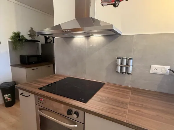Loue chambre dans appartement en colocation