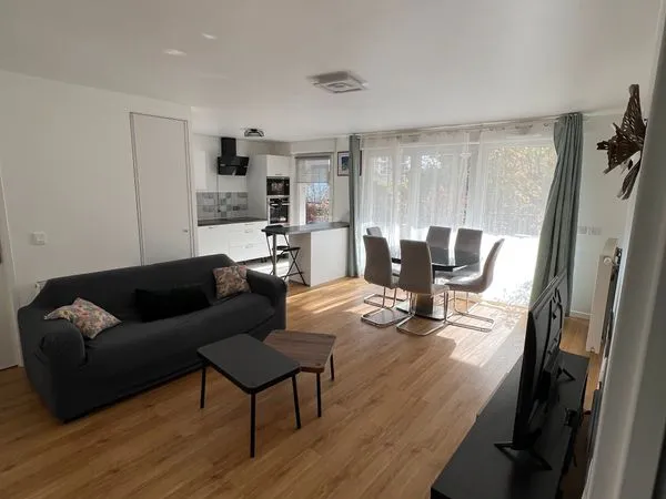Chambre dans magnifique colocation meublée à Chatenay-Malabry