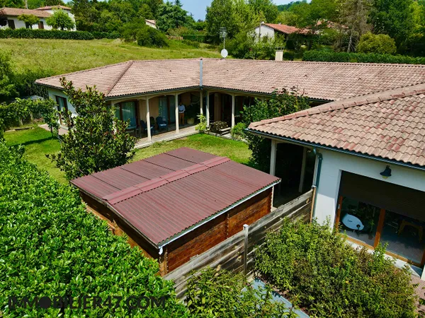 Maison 12 pièces 250 m²