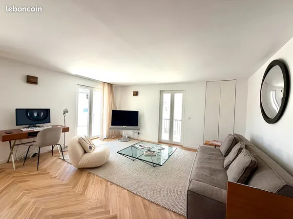 Maison sur toit et sa grande terrasse d'environ 50m2 exposée Sud Ouest