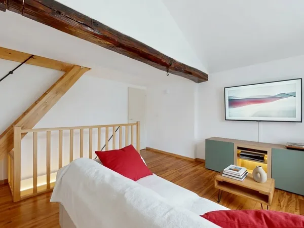 SAINT-SYMPHORIEN-D'OZON MAISON DE VILLAGE T5 DE 90,23 m² 4 CHAMBRES
