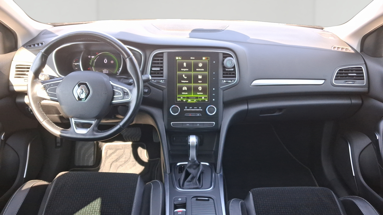 Renault Mégane IV Berline TCe 140 Energy EDC — photo 9