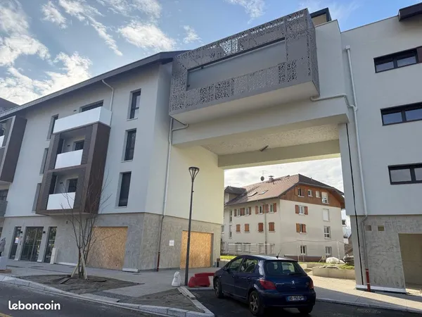 Local commercial 89 m² La Balme-de-Sillingy