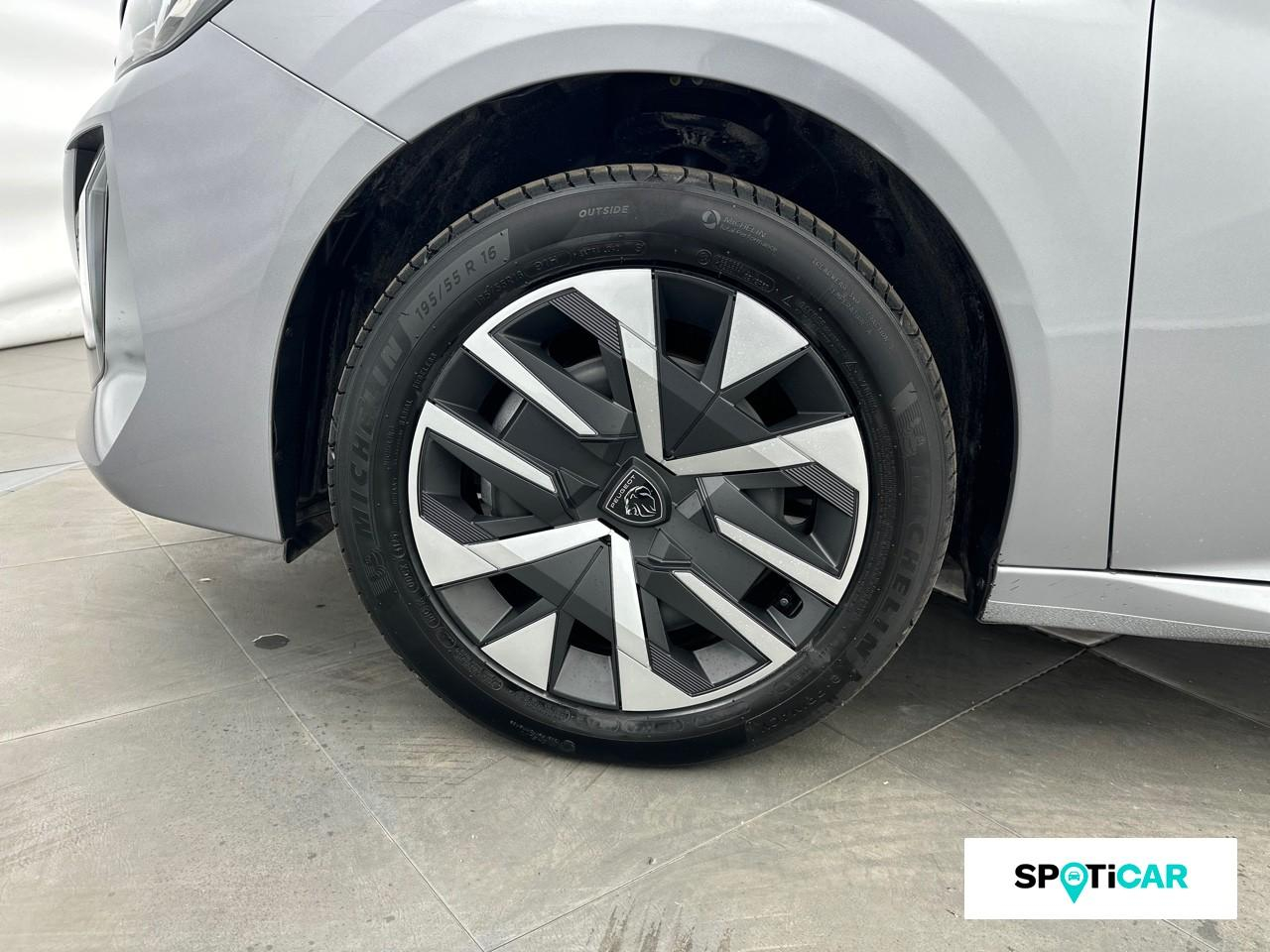 Peugeot 208 1.2 hybrid 110ch style e-dcs6 — photo 11