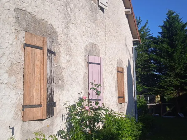 Maison en campagne avec BC de pièces annexes