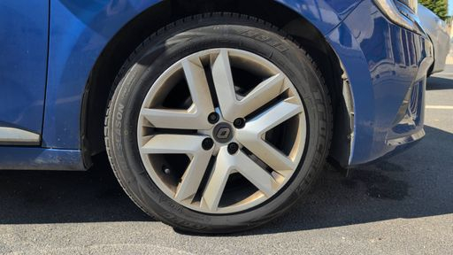 Renault Clio 1.0 TCe 100 - Zen – 2019 – 103769 km – Essence – Boîte Manuelle — photo 31