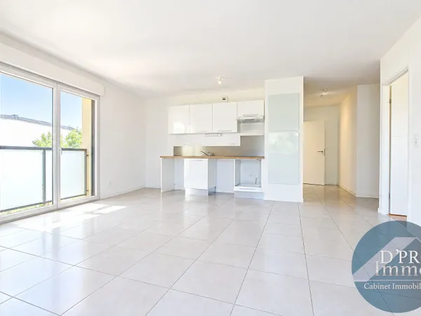 T4 de 83,04 m² - Dernier étage - Terrasse de 13 m² - Parking - Cave