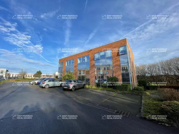 Bureaux 712 m²