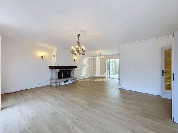Maison 6 pièces 163 m²