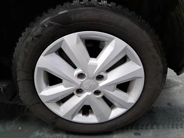 Dacia Sandero eco-g 100 — photo 17