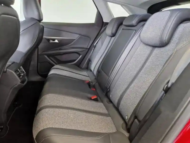 Peugeot 3008 1.2 puretech 130ch allure s&amp;s — photo 10