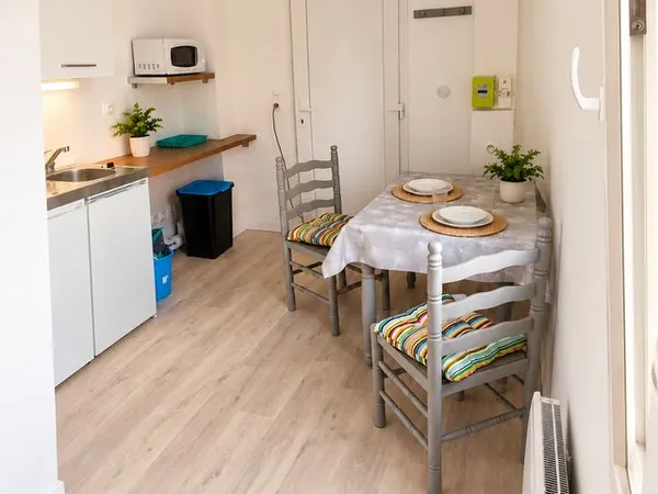 Studio meublé 19 m² proche centre Bapaume à 400 m de l'Institut Saint-Éloi et écoles