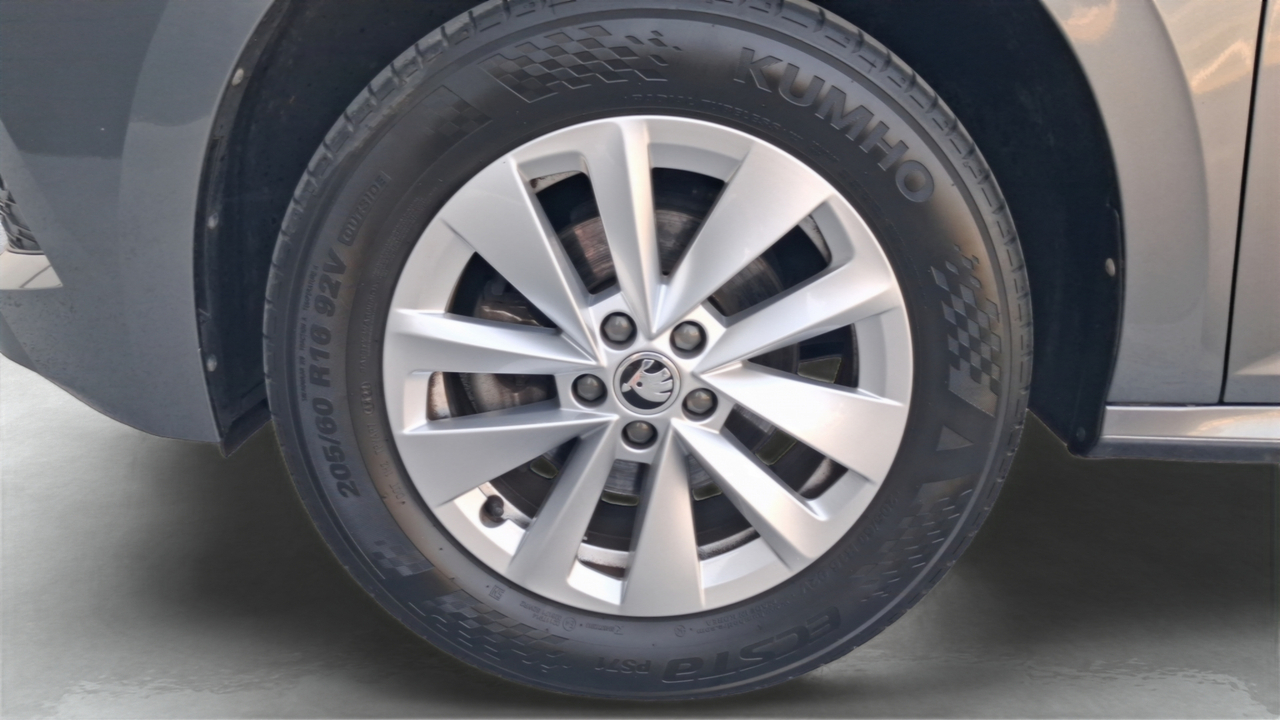 Skoda Kamiq 1.0 TSI Evo 110 ch DSG7 — photo 16