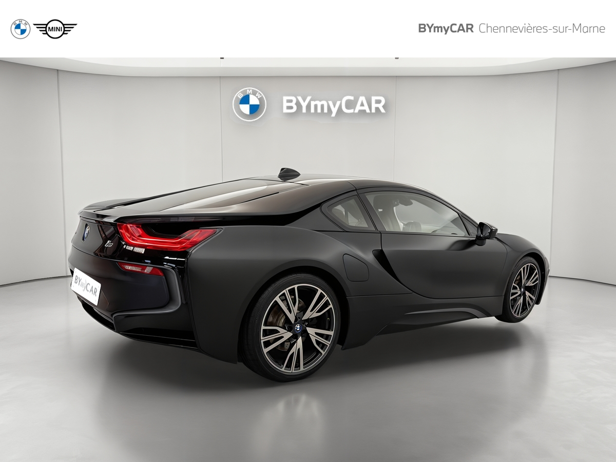 BMW i8 362 ch — photo 5