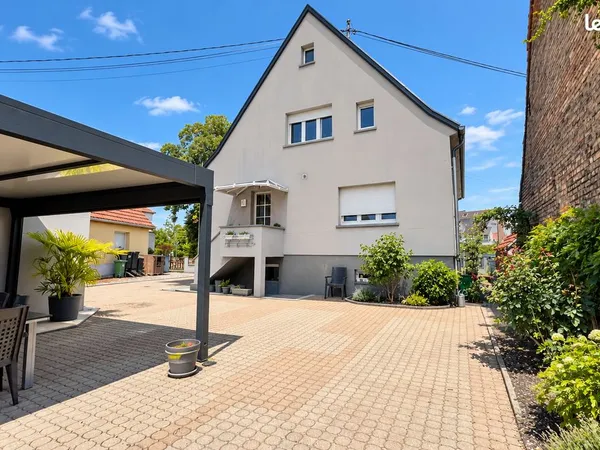 Propriété 5 pièces 131 m²