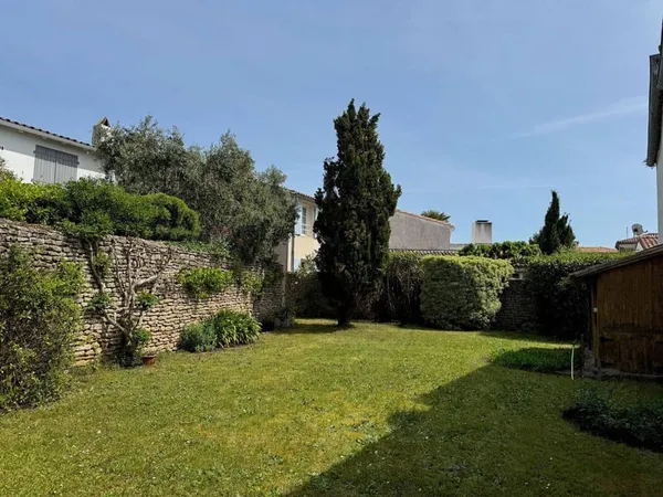 Maison 10 pièces 238 m²
