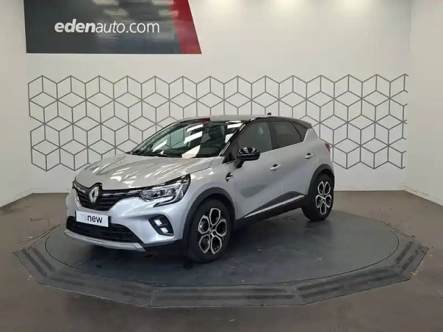 Renault Captur mild hybrid 140