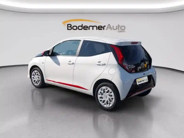 Toyota Aygo 1.0 vvt-i — photo 3