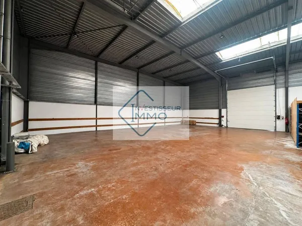 Local d'activité 630 m²