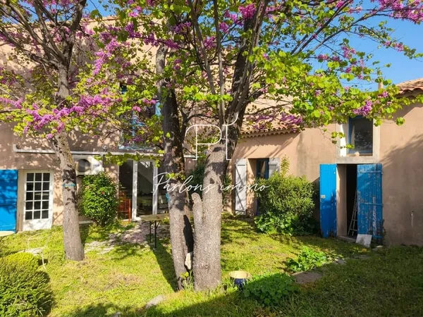 SEILLONS-SOURCE-D'ARGENS (83470) MAISON DE 171 M2 AVEC JAR