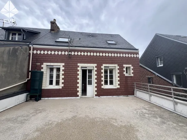 A vendre immeuble de rapport centre de GODERVILLE