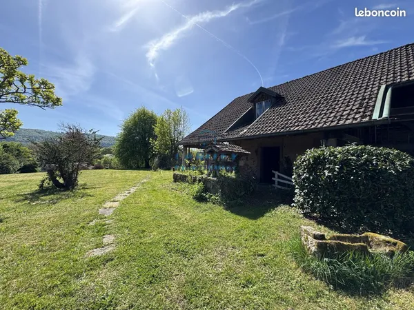 Maison 16 pièces 266 m²