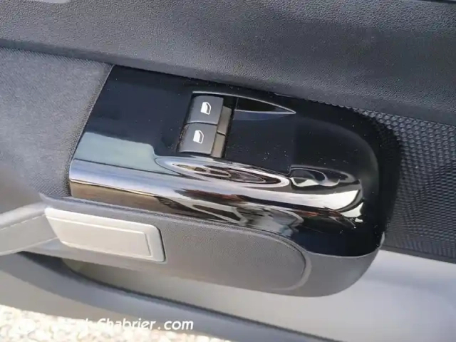 Citroën C3 bluehdi 100 s&amp;s bvm5 shine business — photo 20