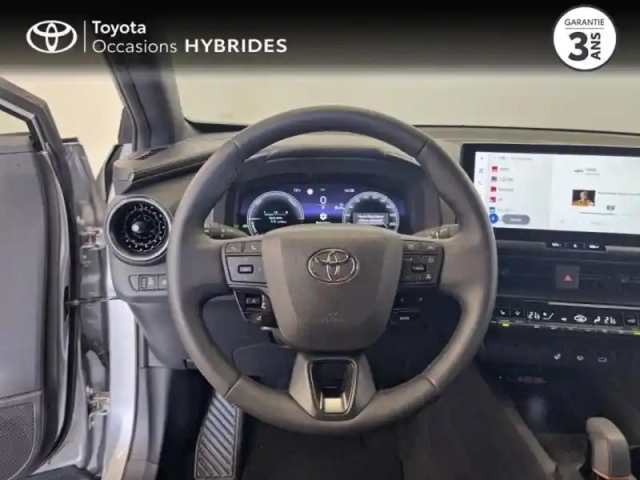 Toyota C-Hr 2.0 hybride 200ch design my25 — photo 9