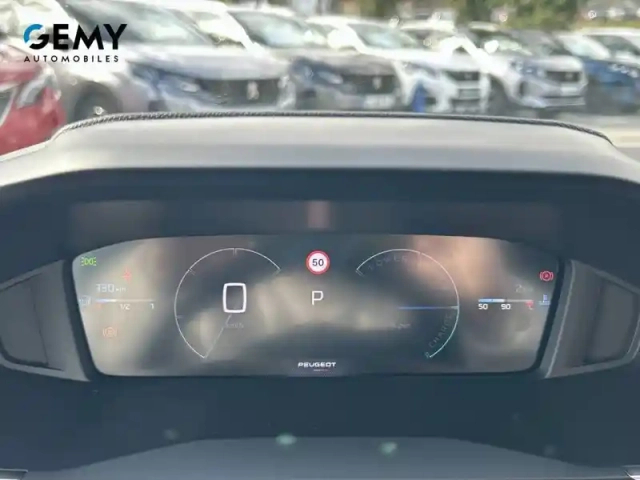 Peugeot 208 hybrid 110 ch e-dcs6 — photo 32