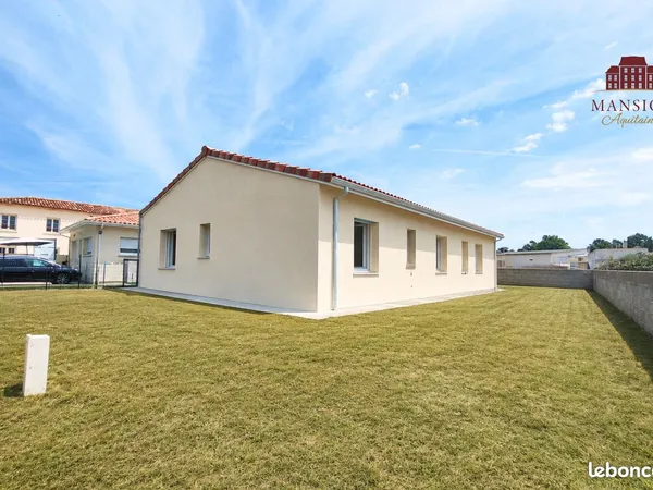 Maison neuve non mitoyenne avec jardin
