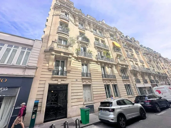 Studio 1 pièce 11 m²
